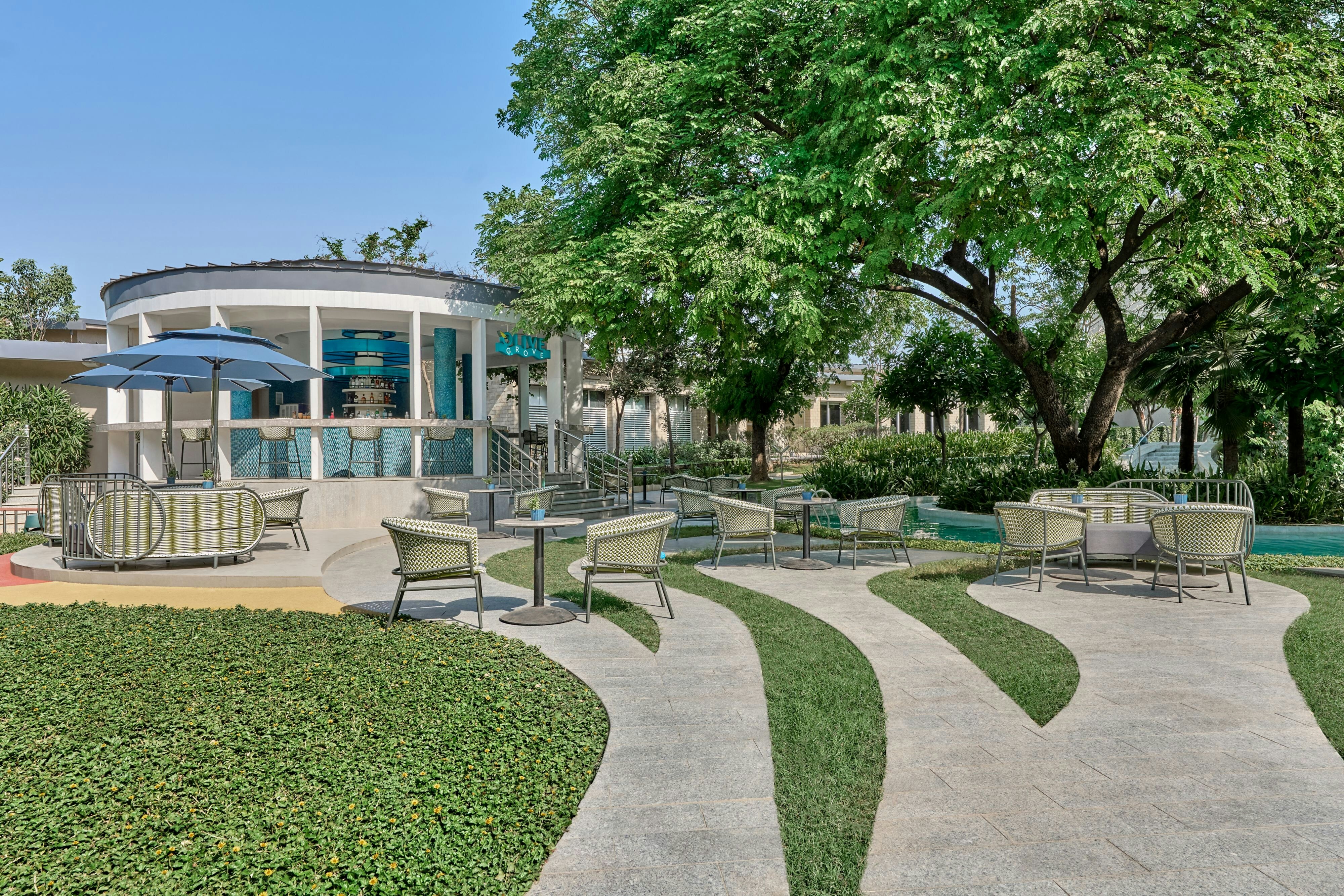Courtyard by Marriott Aravali Resort 17/20