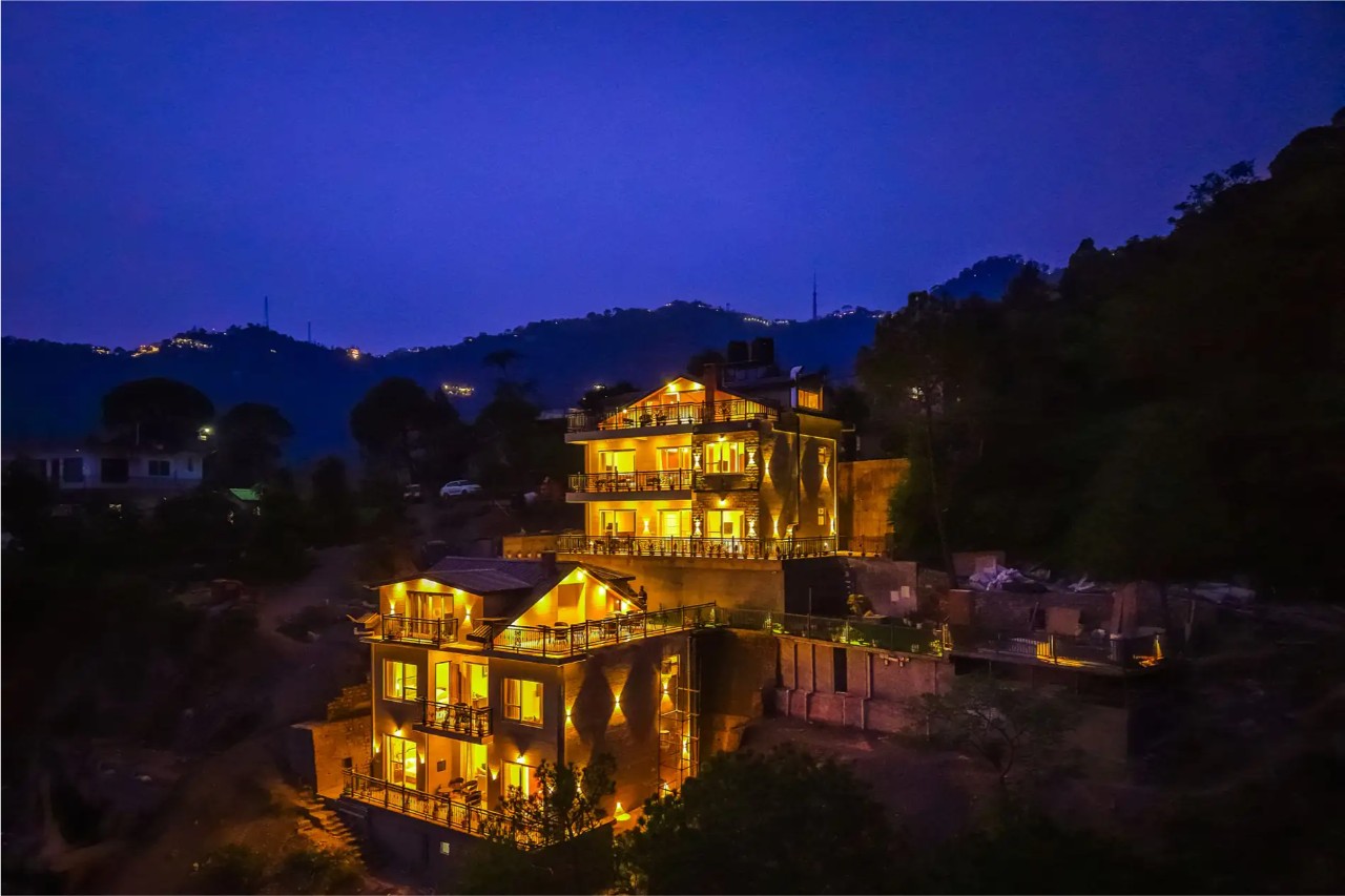 Elivaas Konifer Greyvine Hillside 9-BHK Retreat with Attic, Scenic Views, Garden & Outdoor Seating