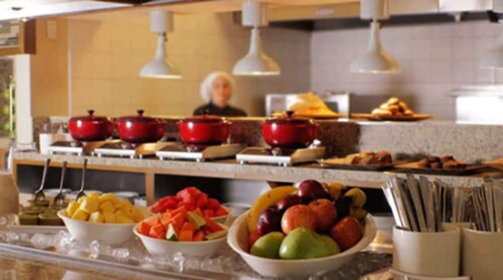 Hyatt Place San Jose/Pinares 47/64
