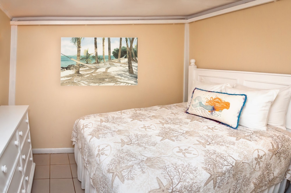 Cedar Cove Resort & Cottages 41/78