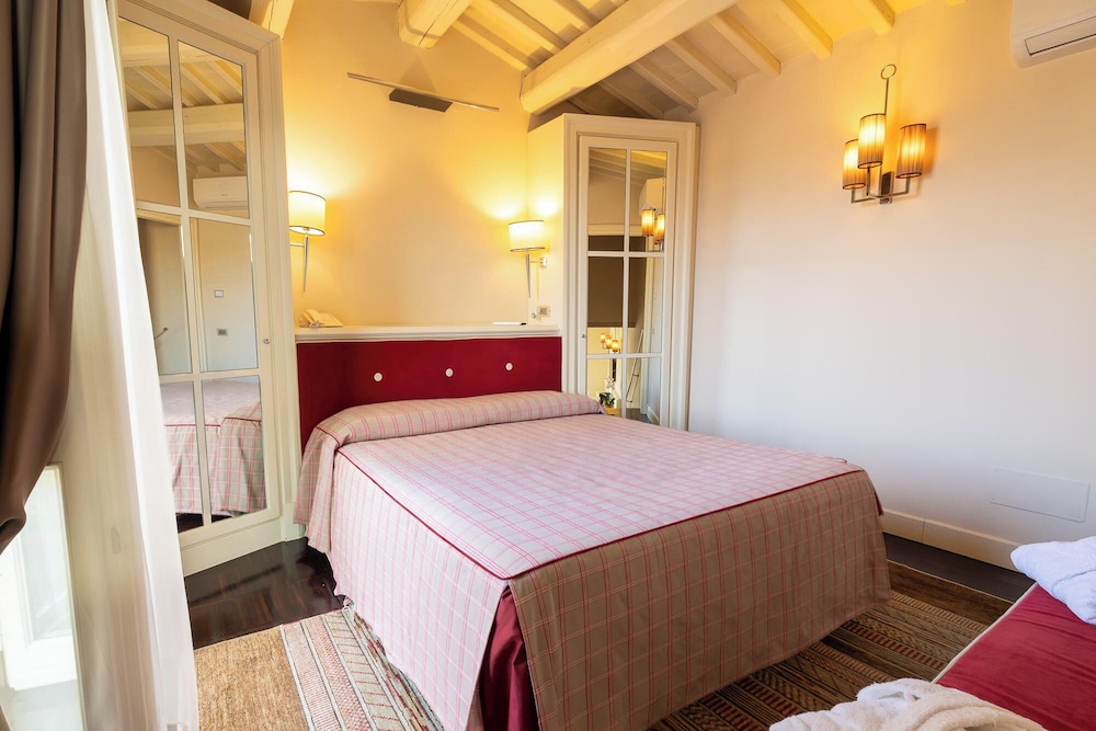 Hotel Patria Pistoia 17/50