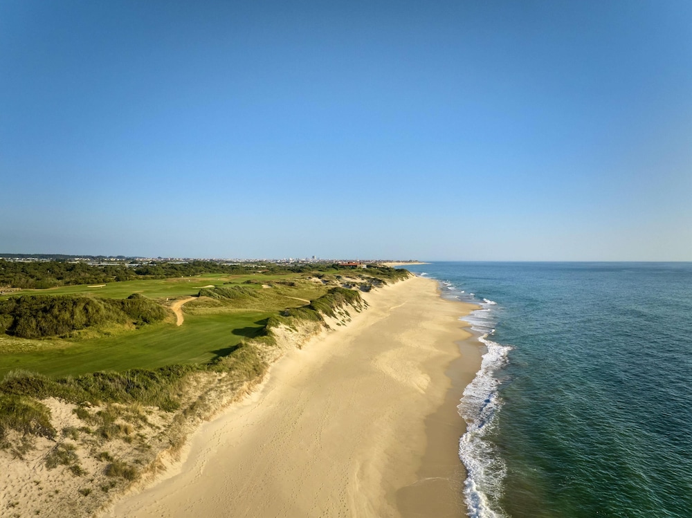 Tivoli Estela Golf & Lodges Porto (44km from Porto) 30/45