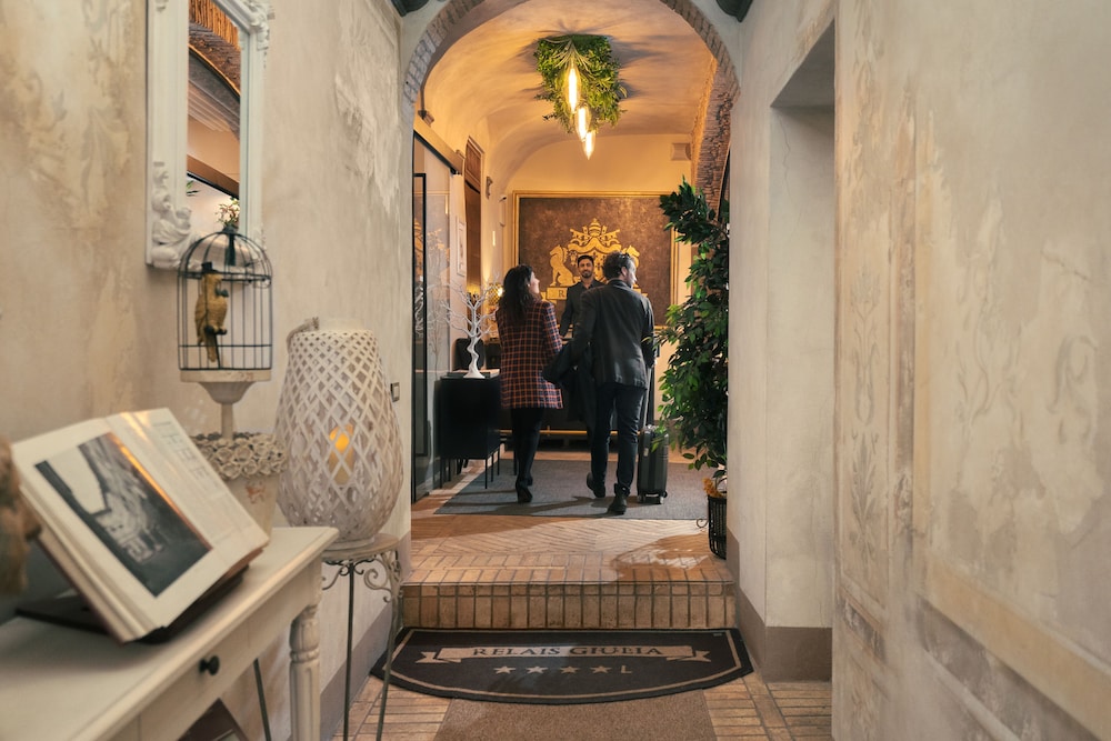 Relais Giulia 58/85