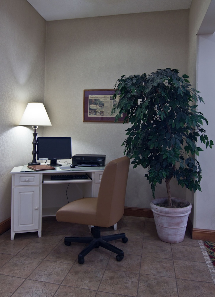 Coshocton Village Inn and Suites 58/68