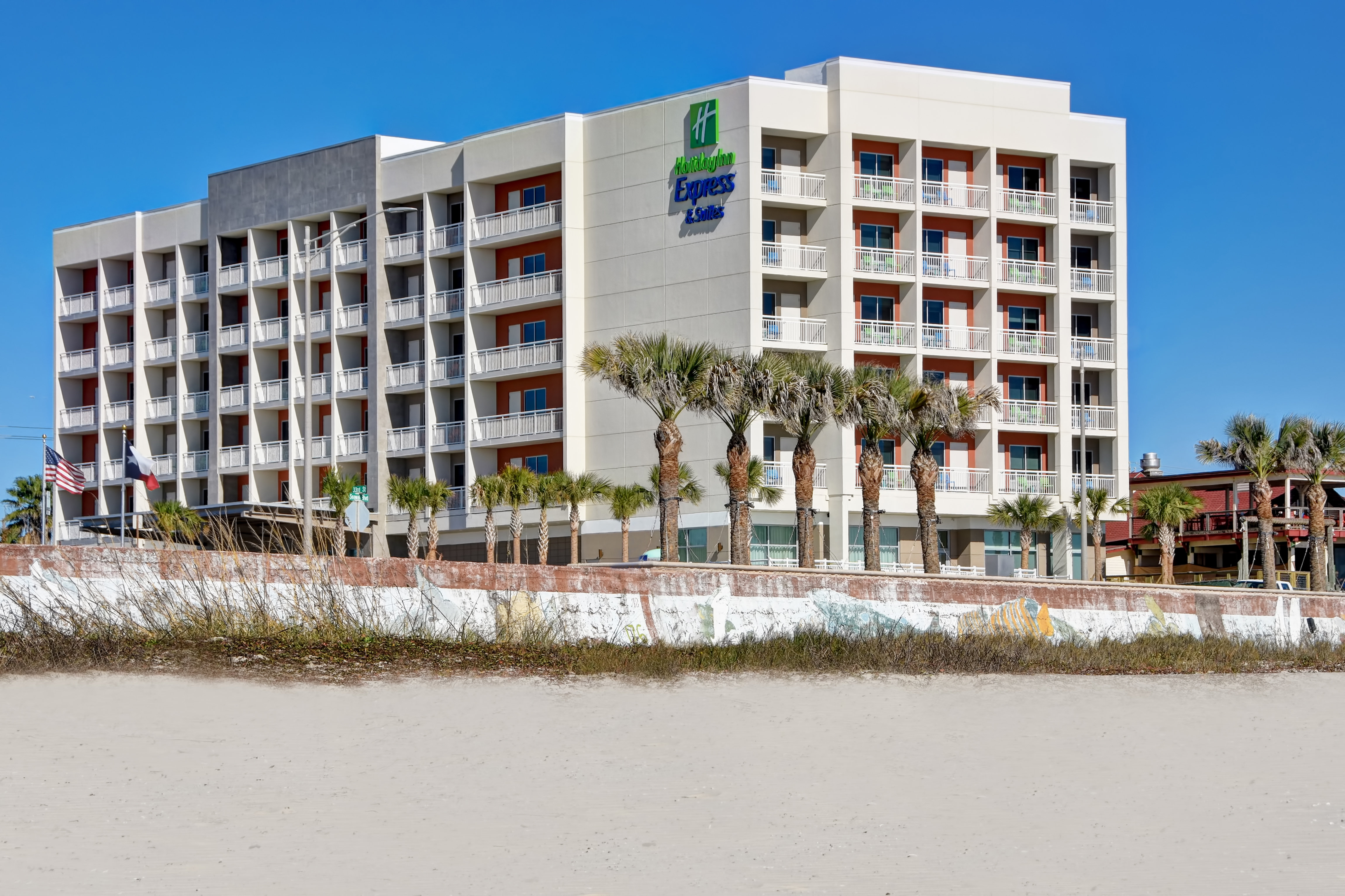 Holiday Inn Express Suites Galveston Beach 61/65