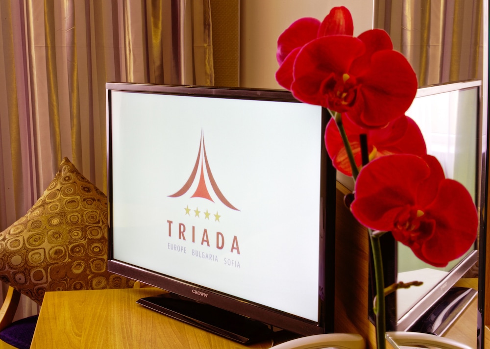 Hotel Triada 34/76