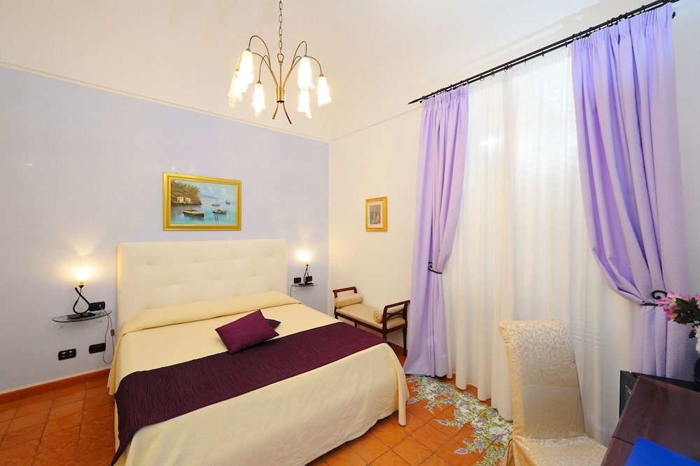 Hotel Villa Annalara 28/77