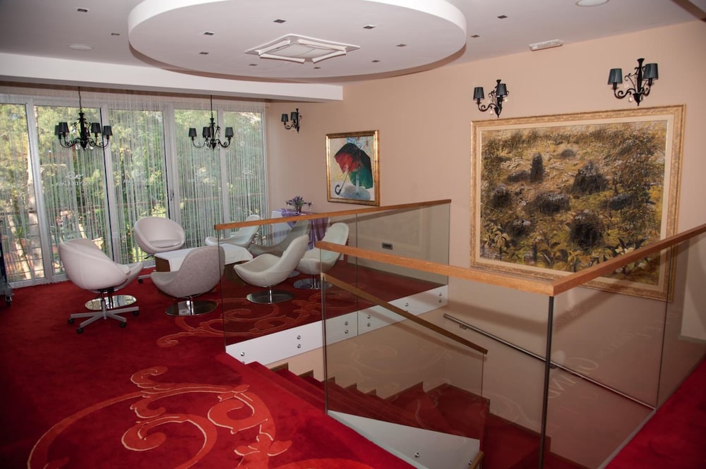 Hotel Grande Casa a 4 Htl 8/50