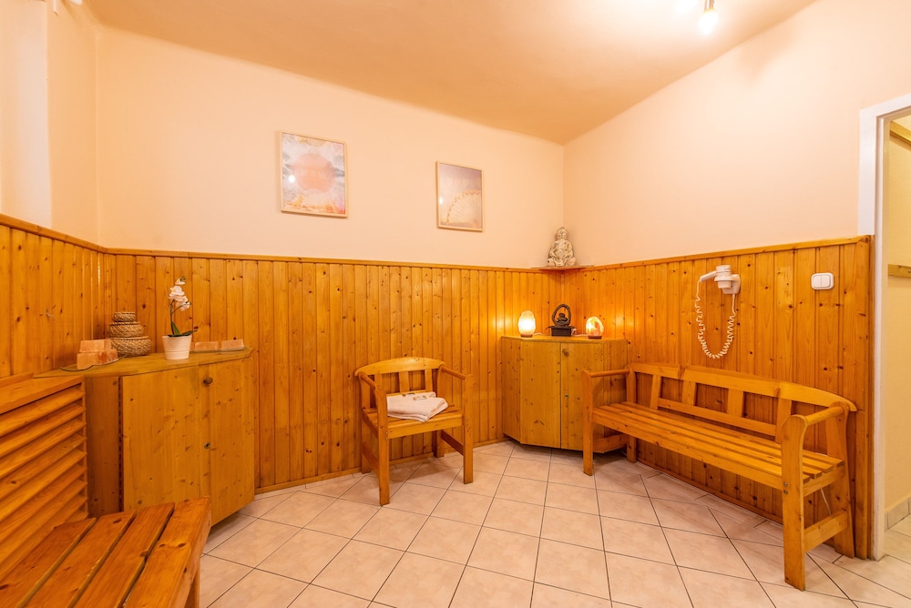 KORONA PENSION 39/71