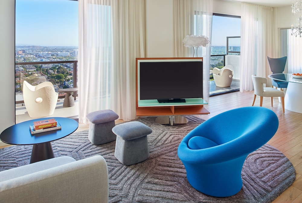 The Valorian Los Angeles, Curio Collection by Hilton 43/87