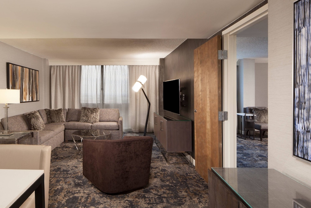 Dallas Fort Worth Airport Marriott 27/60