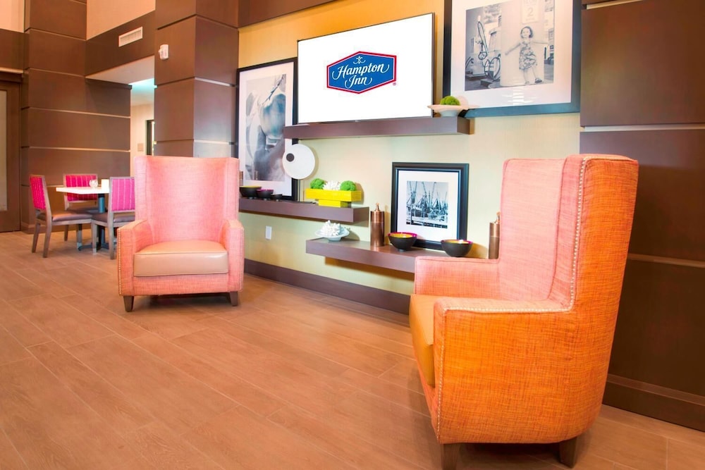 Hampton Inn Suites La Porte 18/25