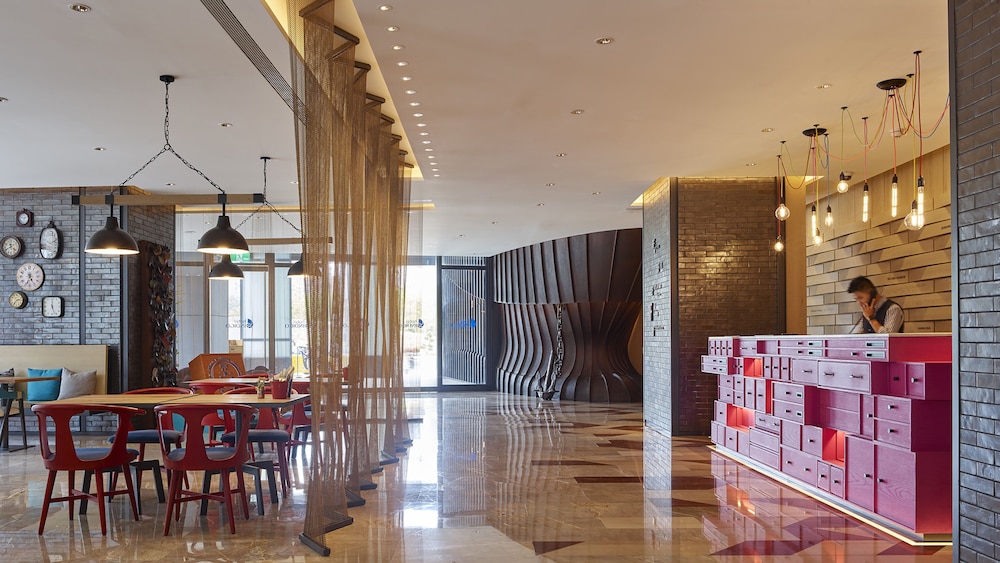 HOTEL INDIGO KAOHSIUNG CENTRAL PARK 10/77