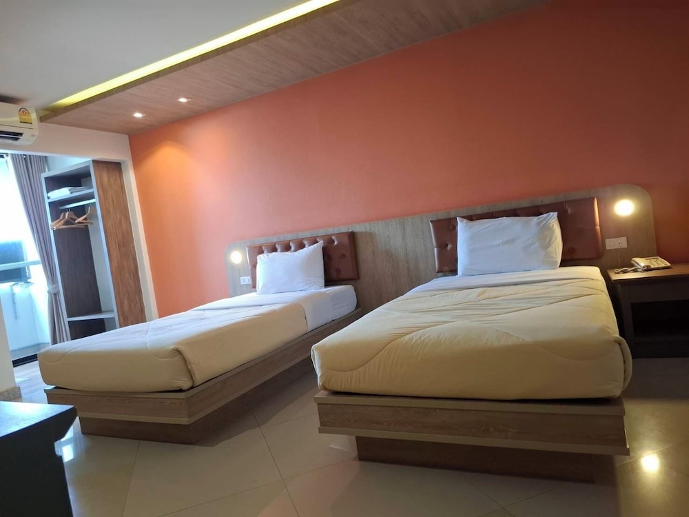 Lopburi Residence Hotel 14/46