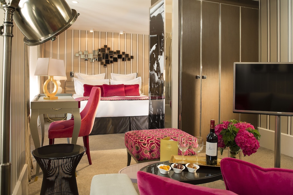 HOTEL BAUME 59/75