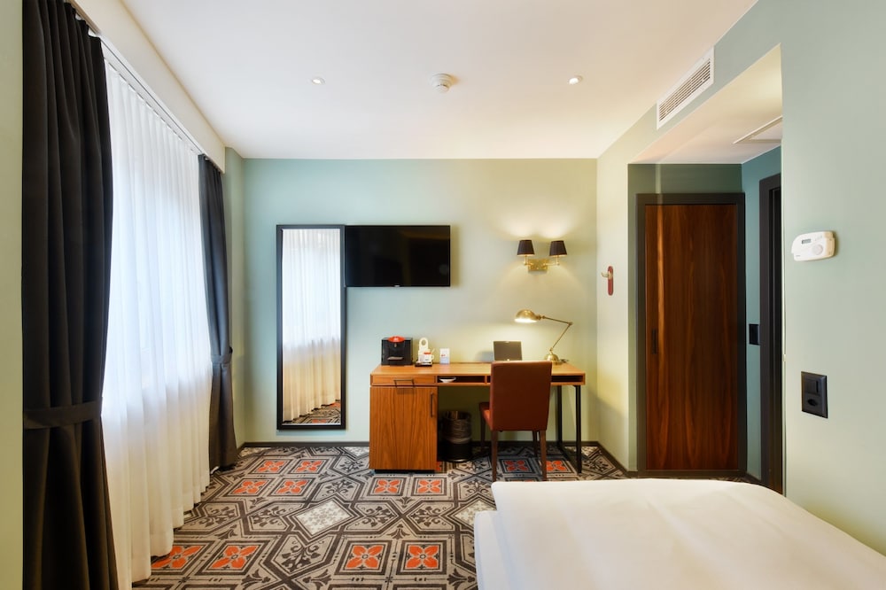 City Zurich 30/44