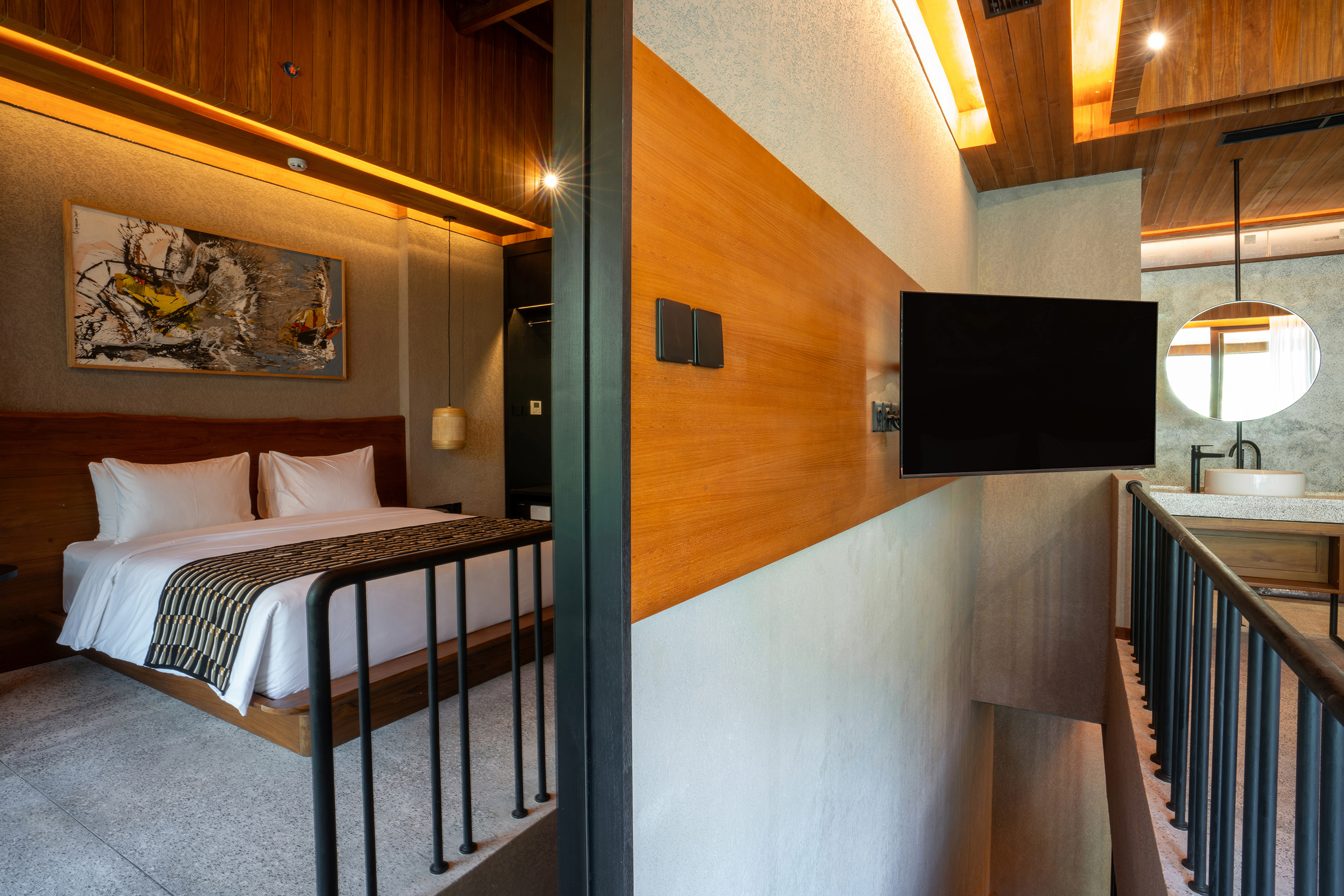 Executive, Suite