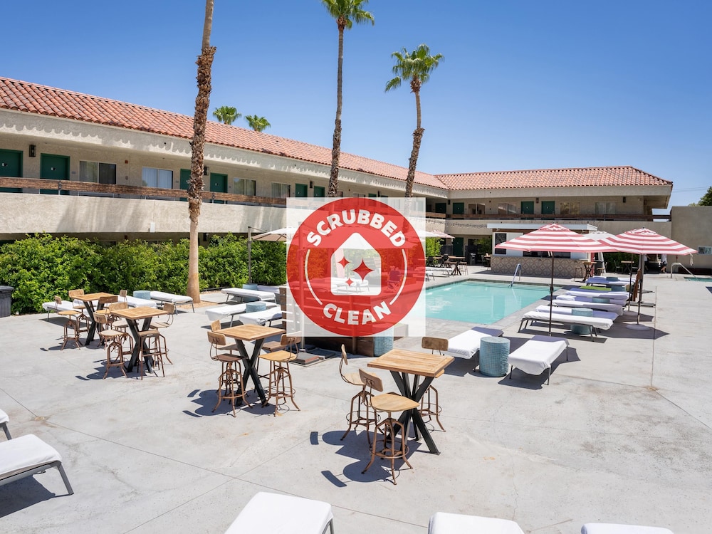Infusion Beach Club 34/57