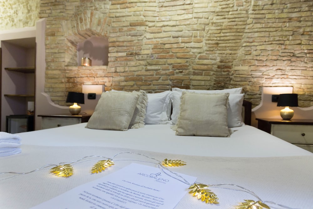 Arcobaleno Rooms 12/61