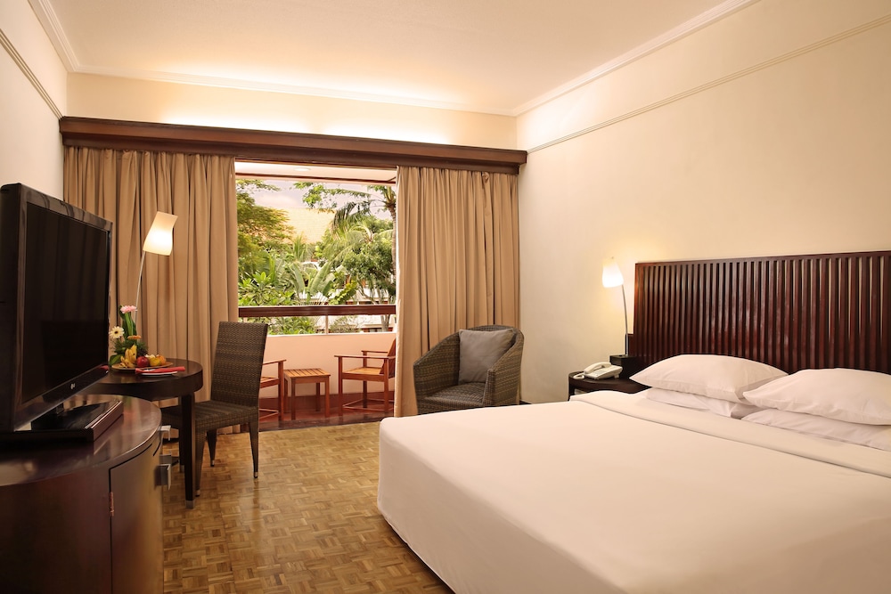 Bintang Bali Resort 11/74