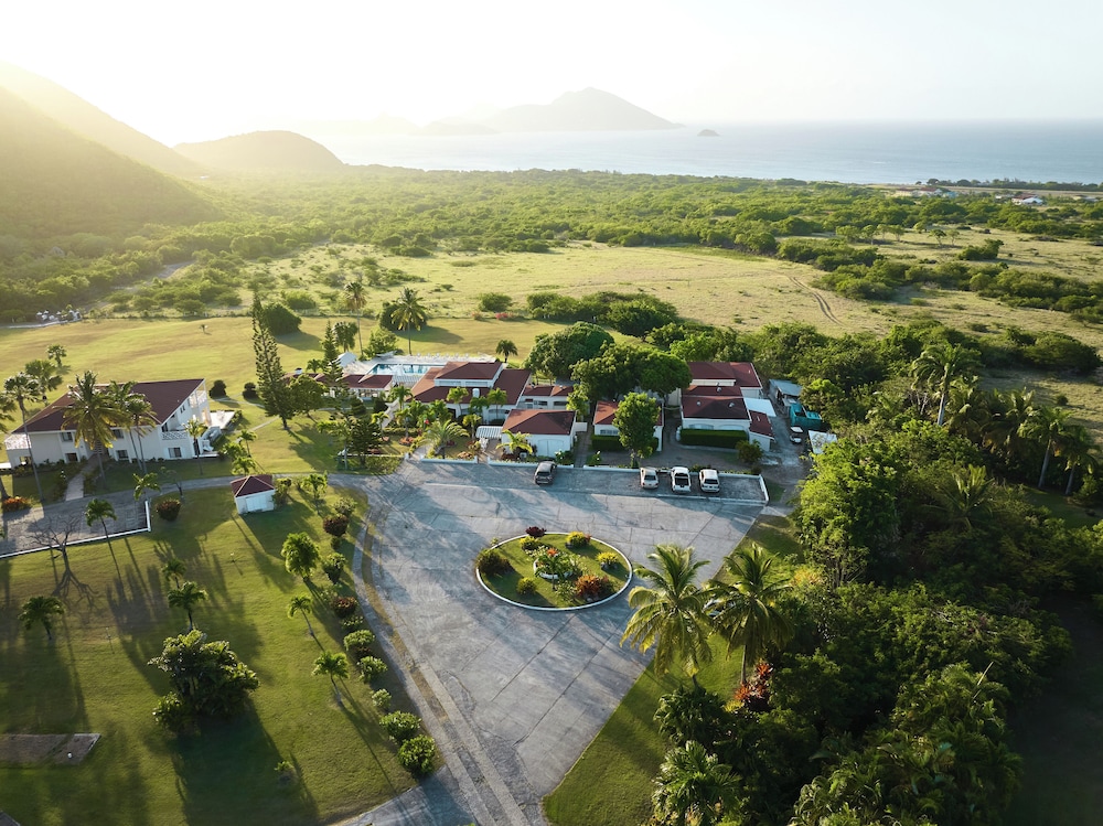 Mount Nevis Hotel and Beach Club 72/72