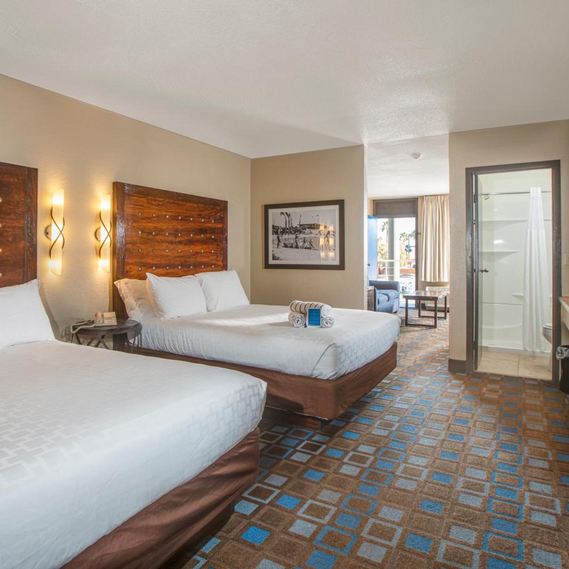 Pointe, Suite, 2 Queen Beds, High Floor، The Nautical Beachfront Resort 2/3