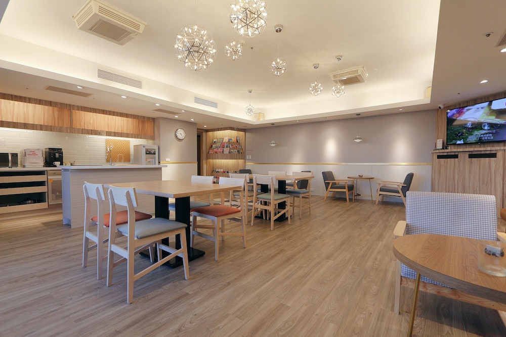 Sky19 Hotel 40/50