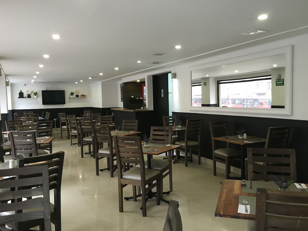 San Francisco Hotel Bogota 30/40