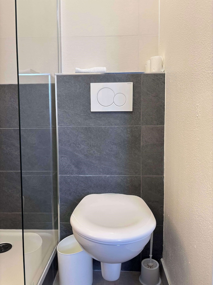KYRIAD DIRECT DREUX 48/49