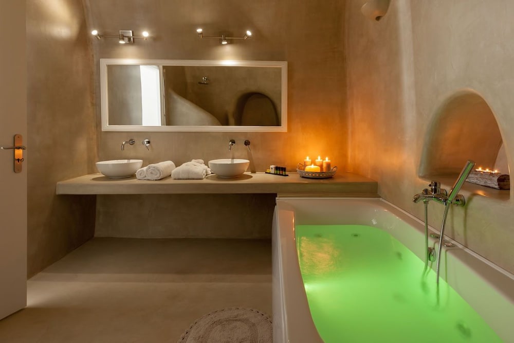 Thirea Suites and Studios - Adults Only 21/50