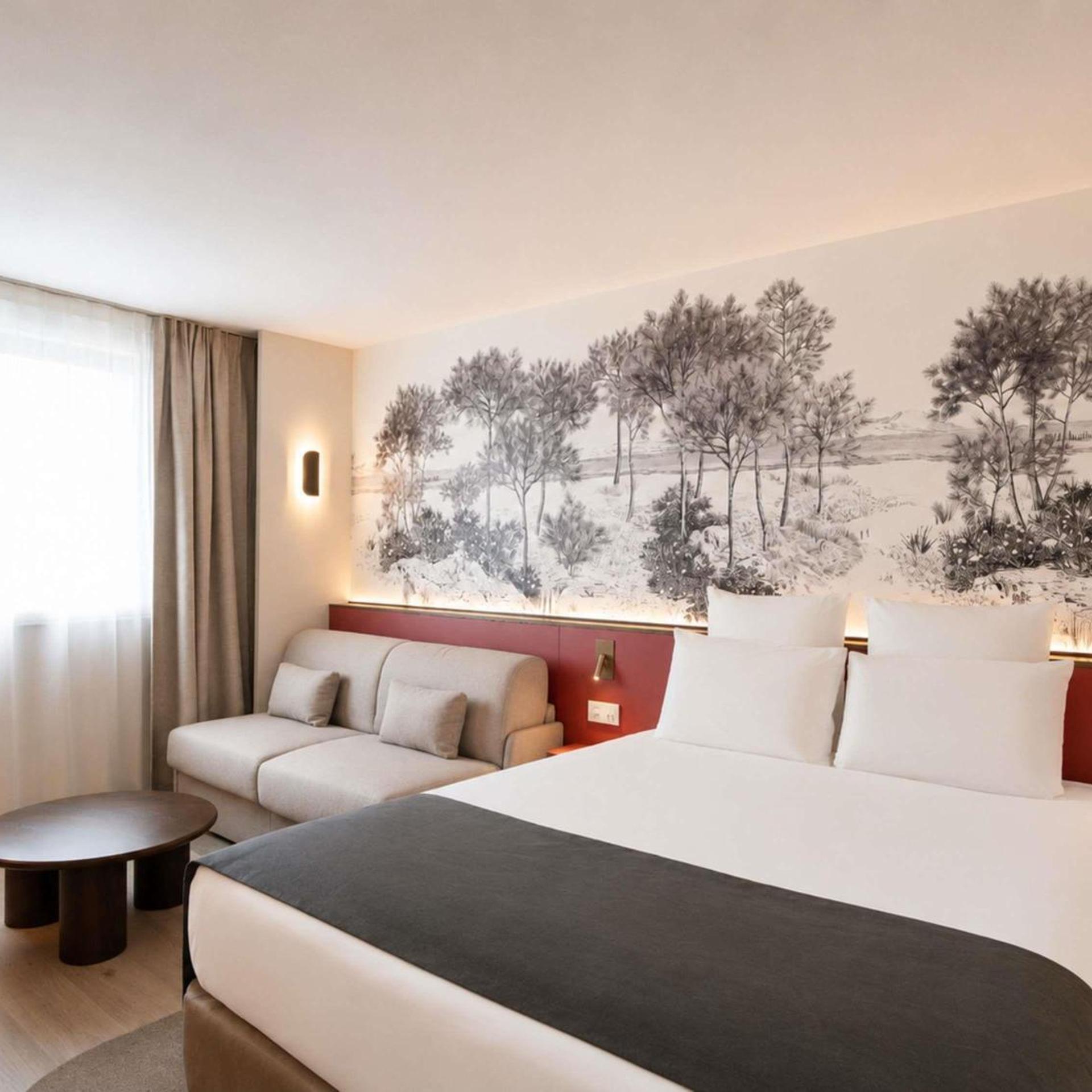 Privilege, Double Bed, Sofa