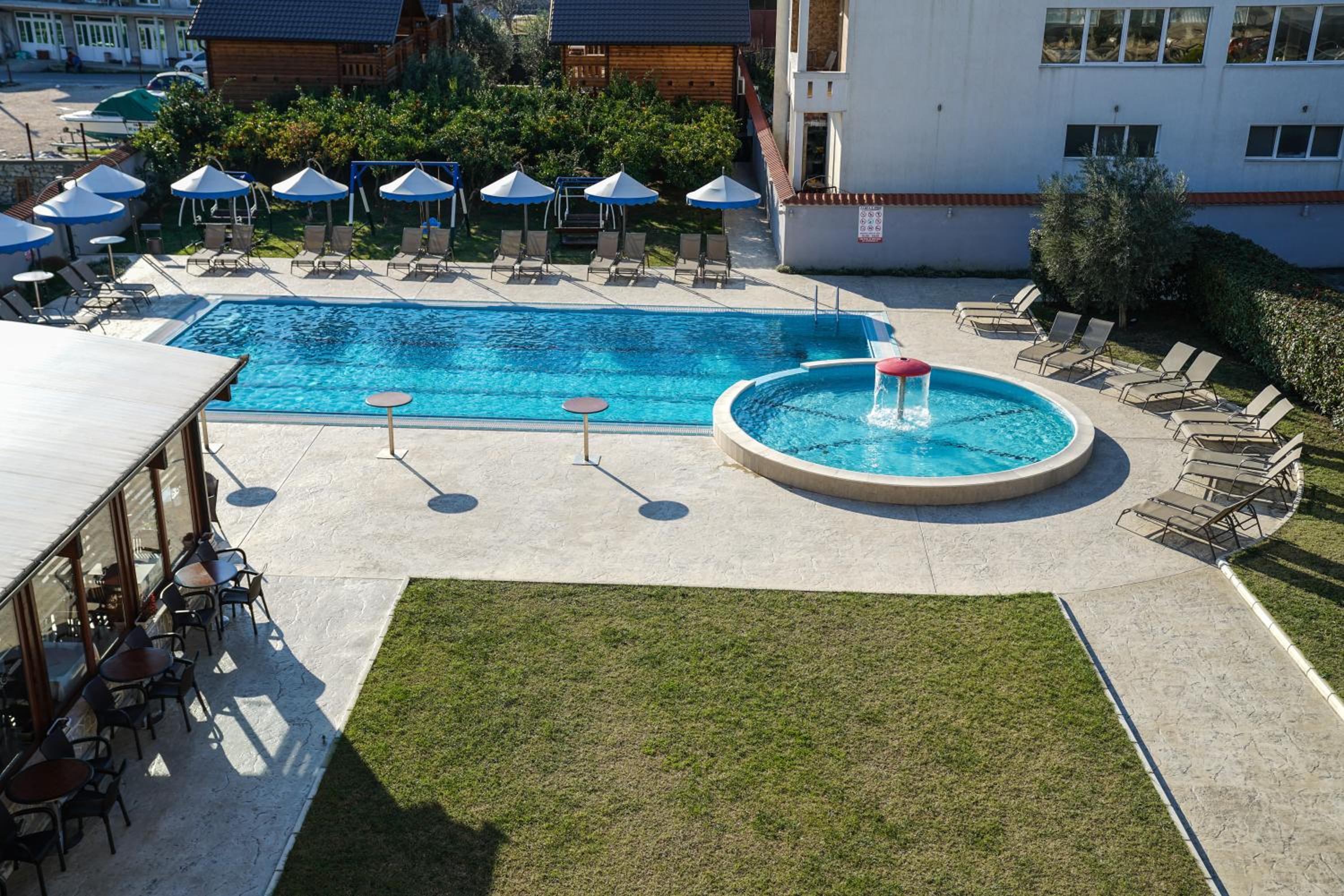 HOTEL LLOLLA 3/55