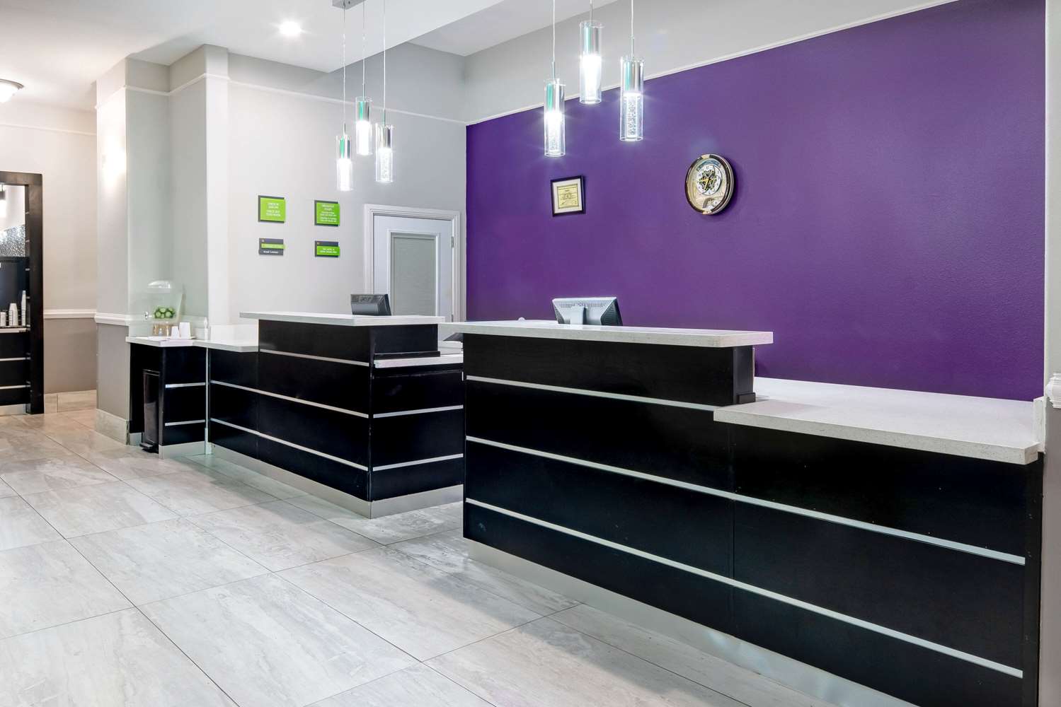 La Quinta Inn and Suites by Wyndham Alamo - McAllen East 9/45