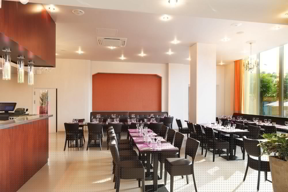 Executive Hotel Paris 41/46