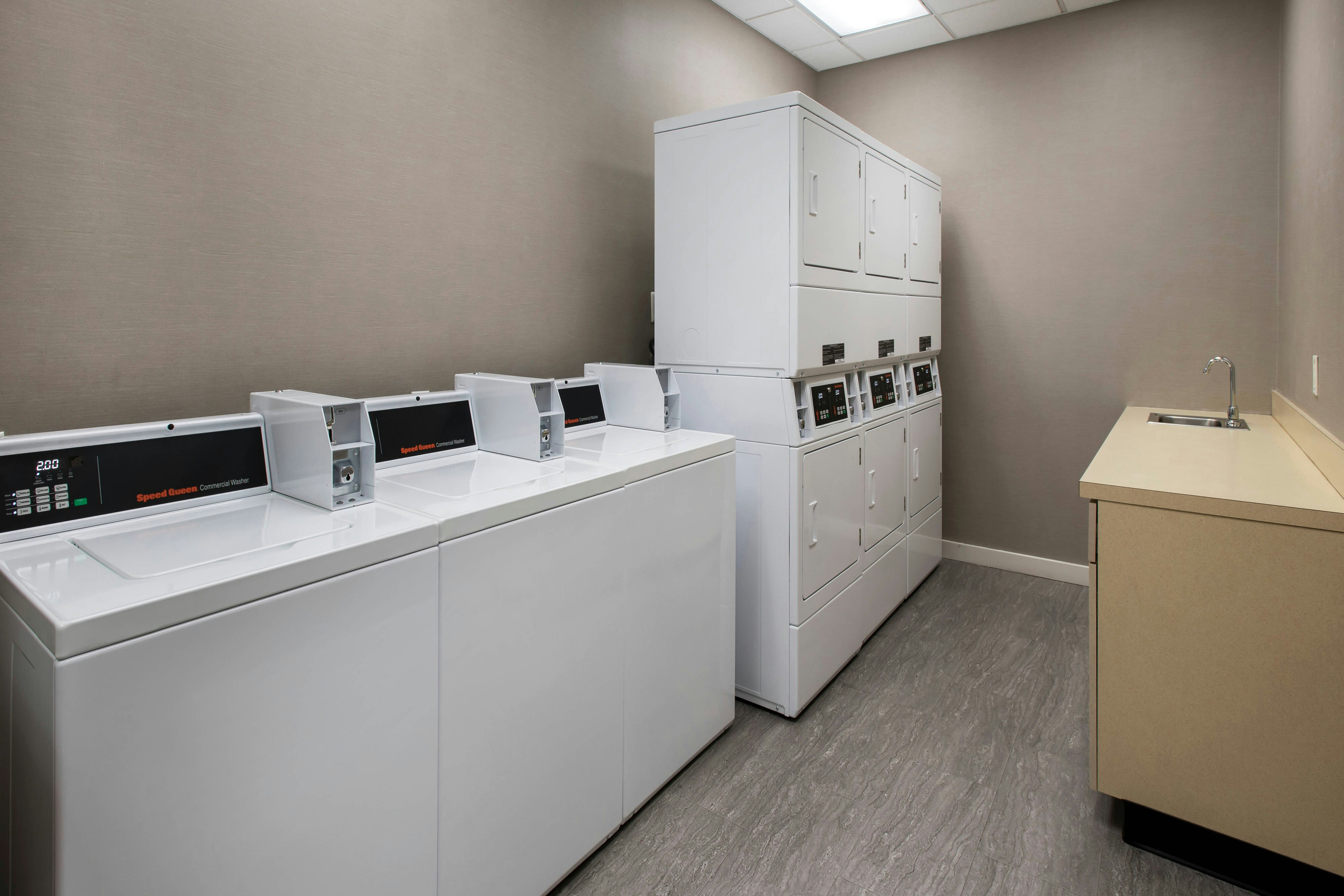 RESIDENCE INN BY MARRIOTT - SILVER SPRING 9/32