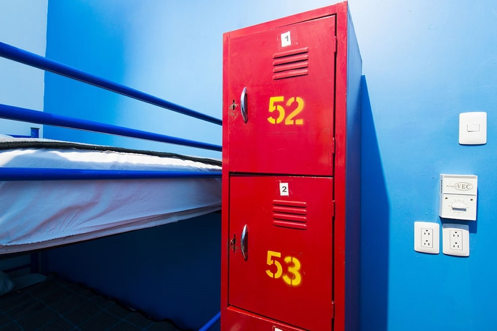 Hostal Amigo 34/48