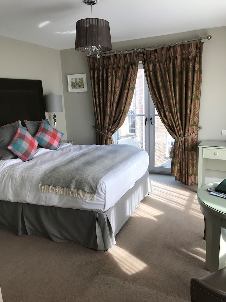 No. 1 Pery Square Hotel &amp; Spa 8/50