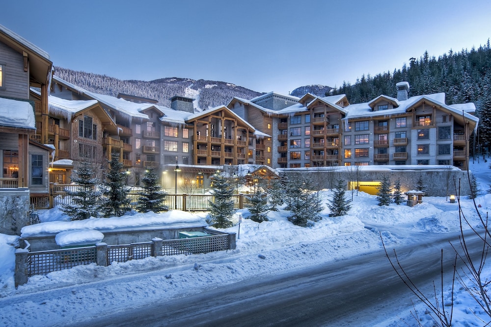 First Tracks Lodge 2/51