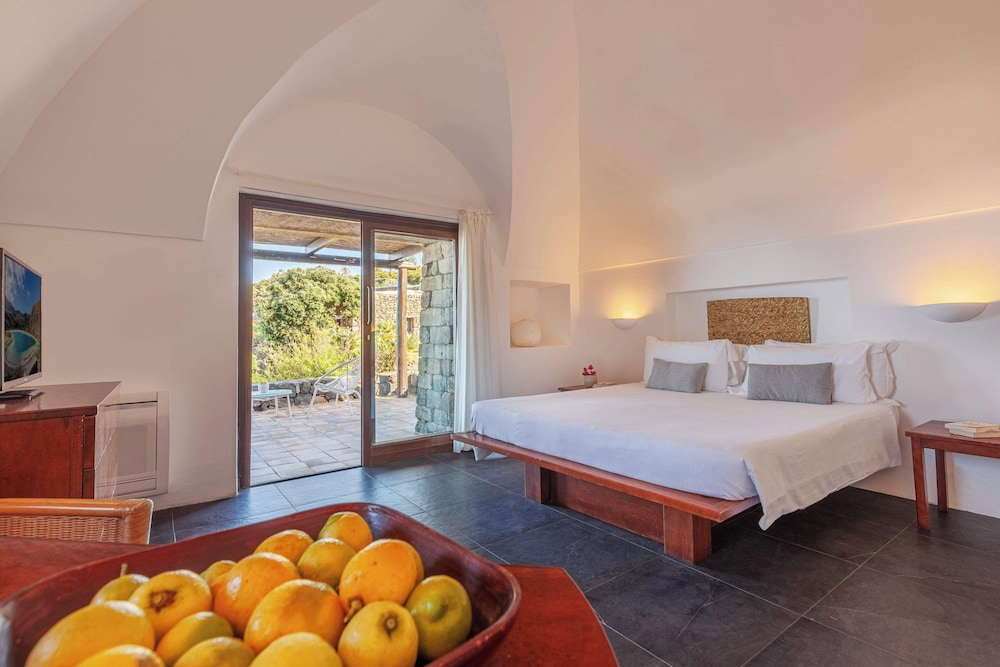 Prestige, King Bed