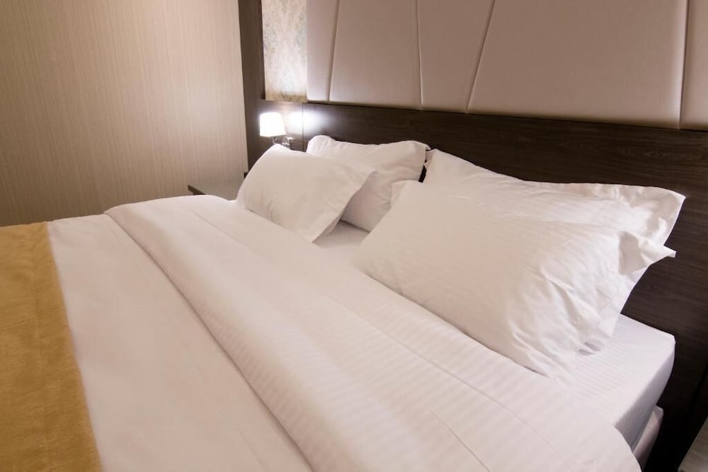 Ayan furnished units and Suites 23/50