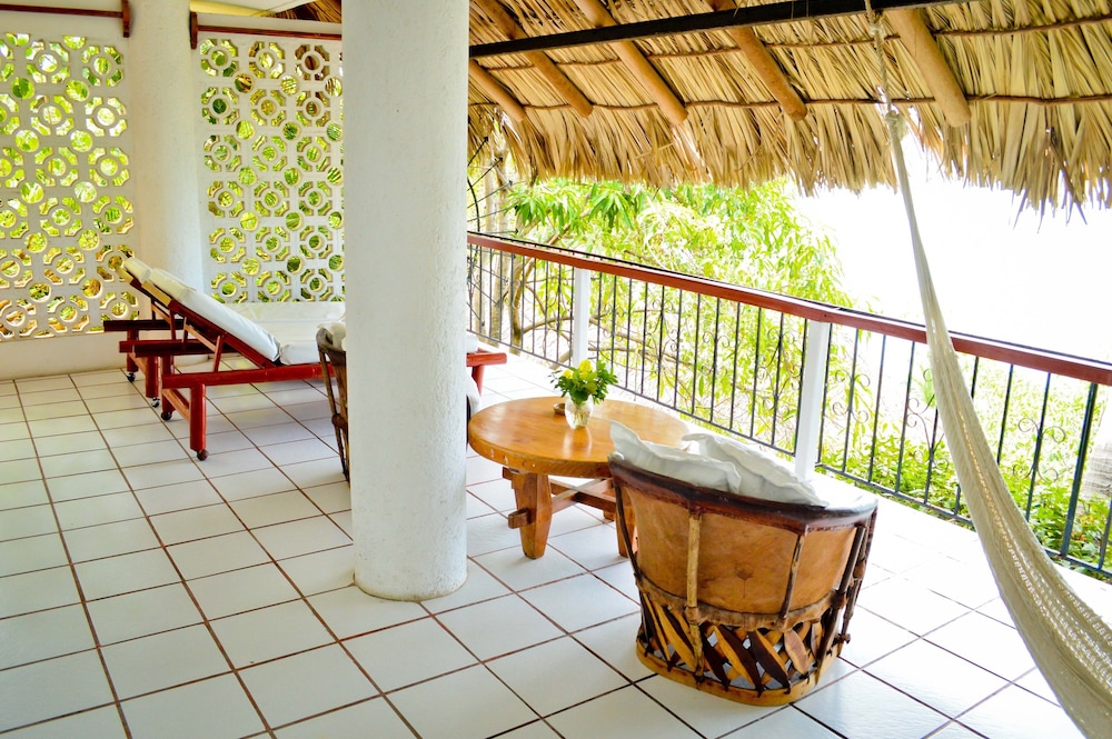 Catalina Beach Resort 16/50