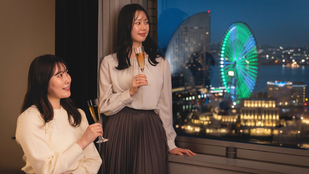 Yokohama Sakuragicho Washington Hotel 12/69