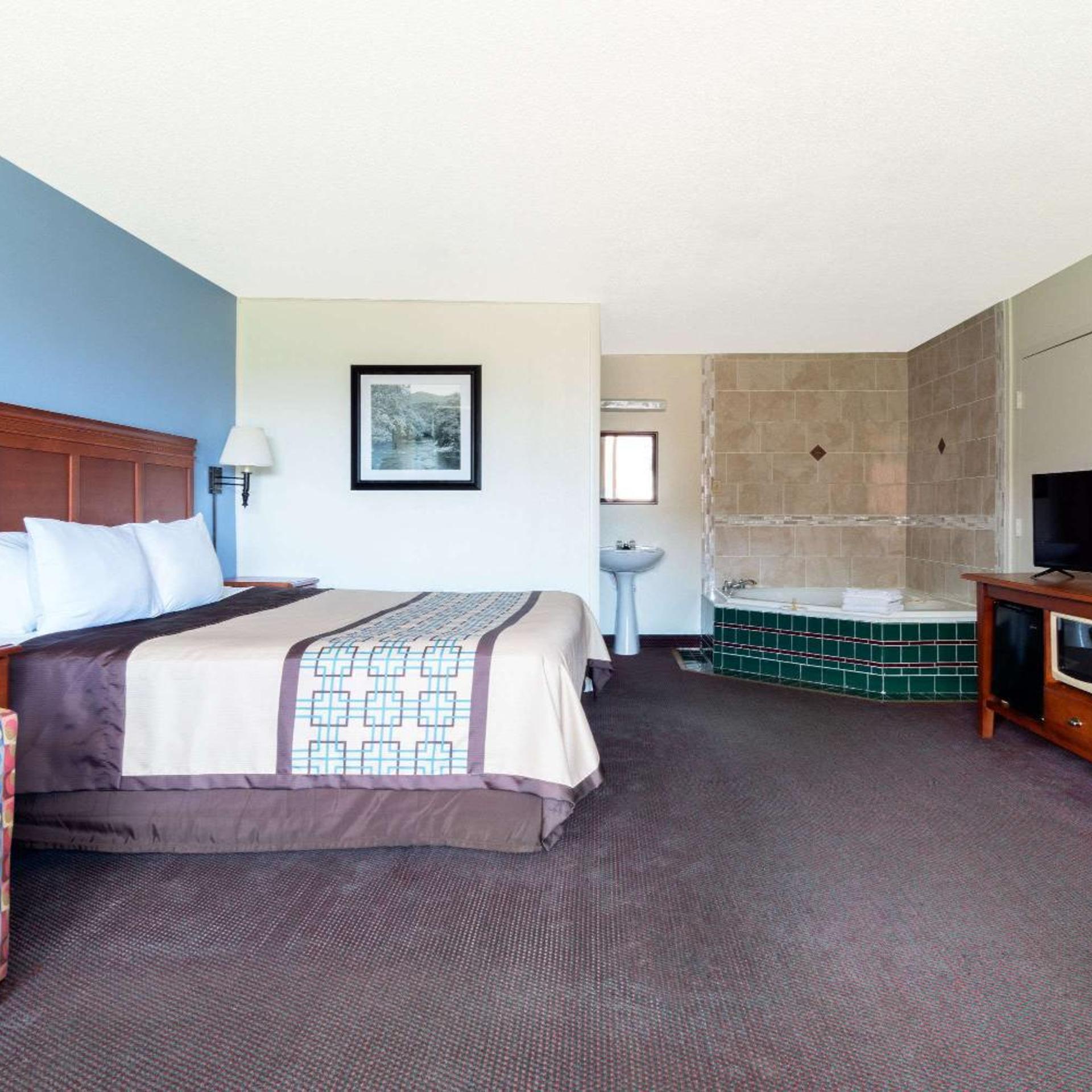 غرفة سوبيريور بسرير كينج، Days Inn by Wyndham Luray Shenandoah 7/10