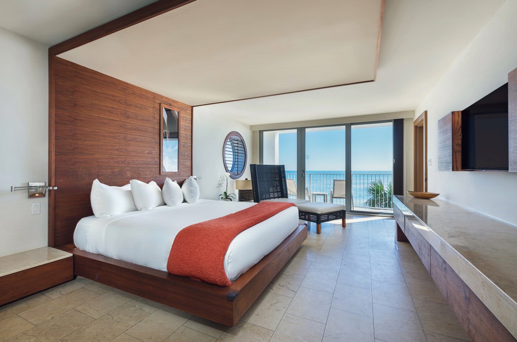 Suite, King Bed, Ocean Front