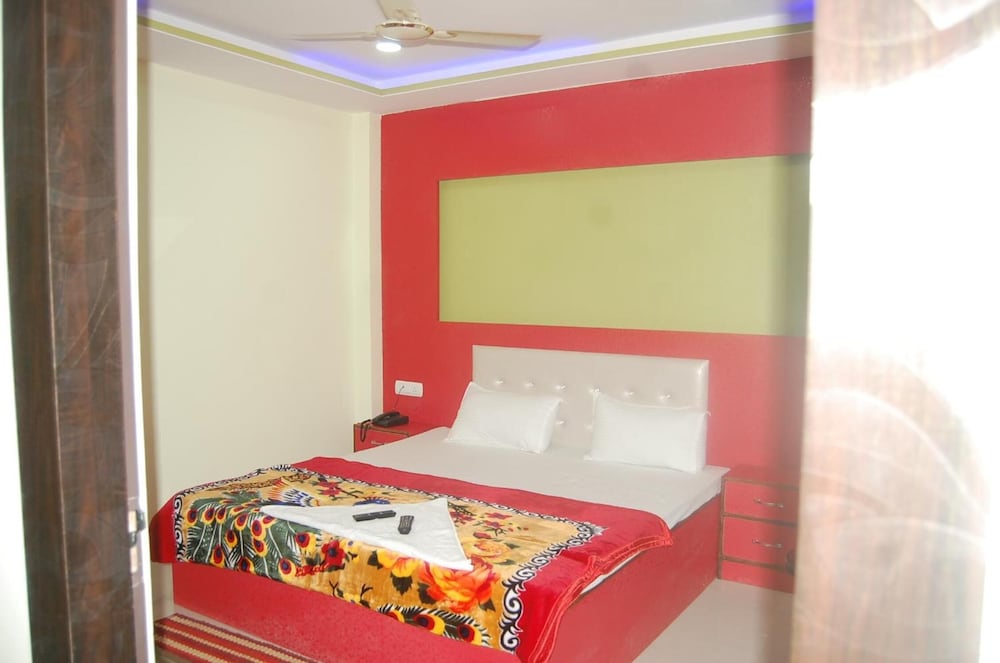 Hotel Utsav Residency 9/37