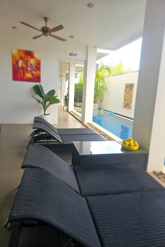 One World One Home Naiharn Hotel by ZUZU 37/50