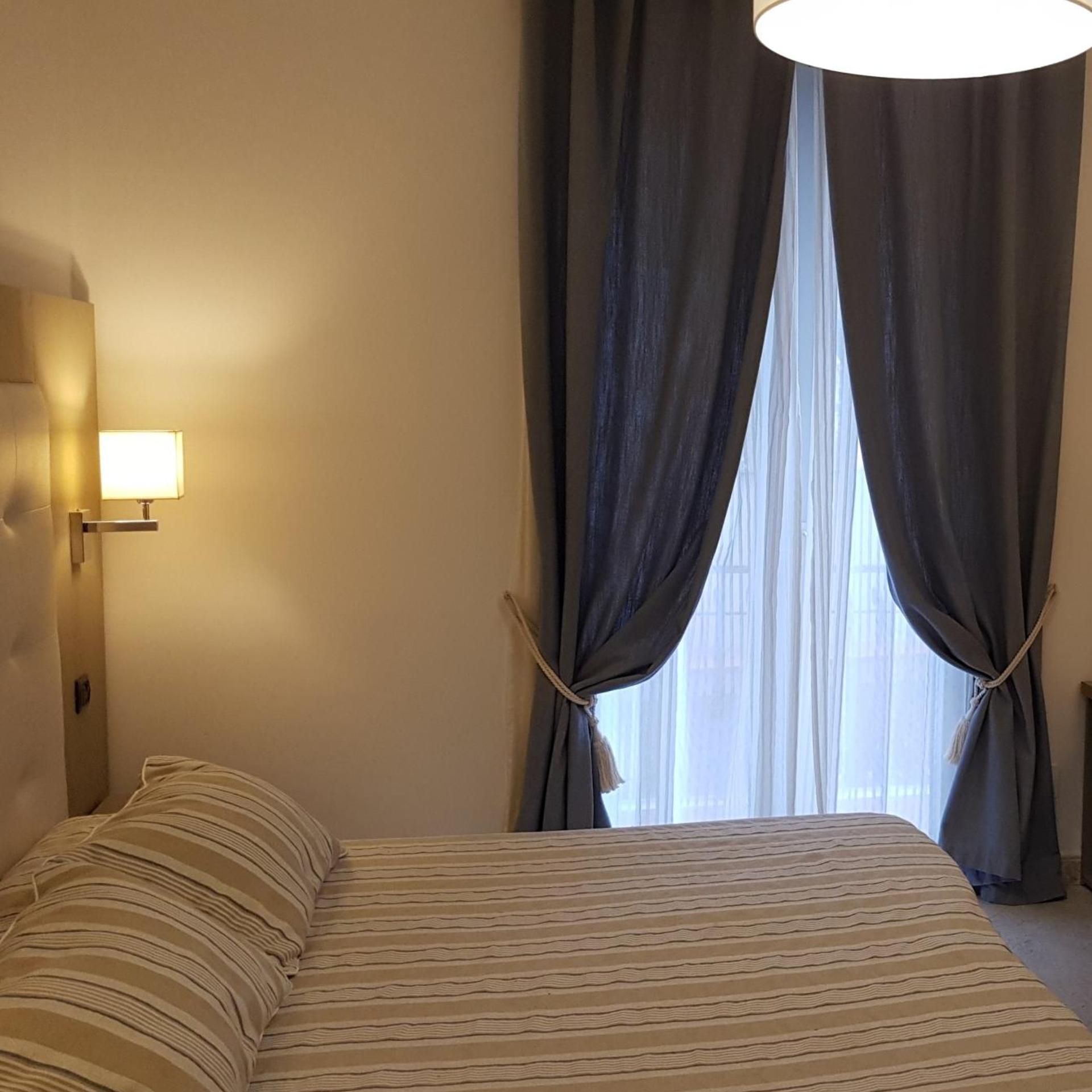 Albergo degli Amici 34/57