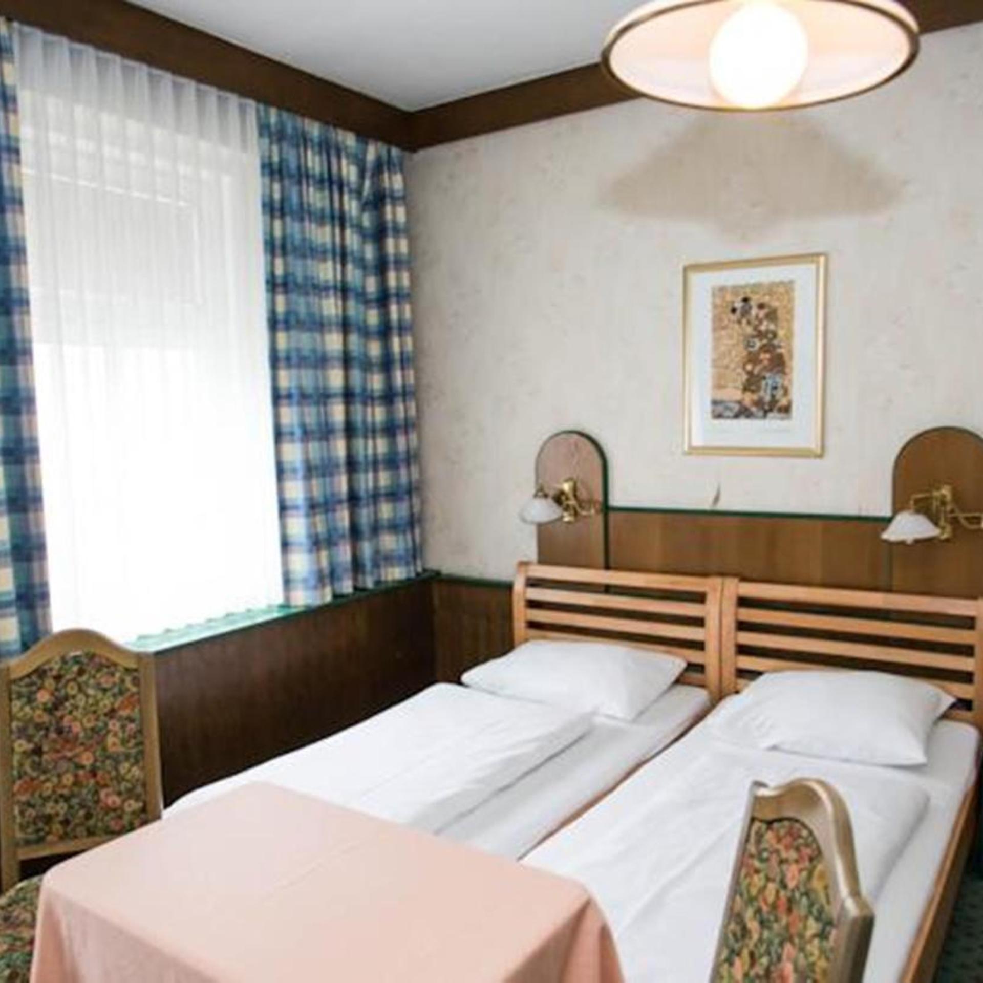Hadrigan Hotel 19/69