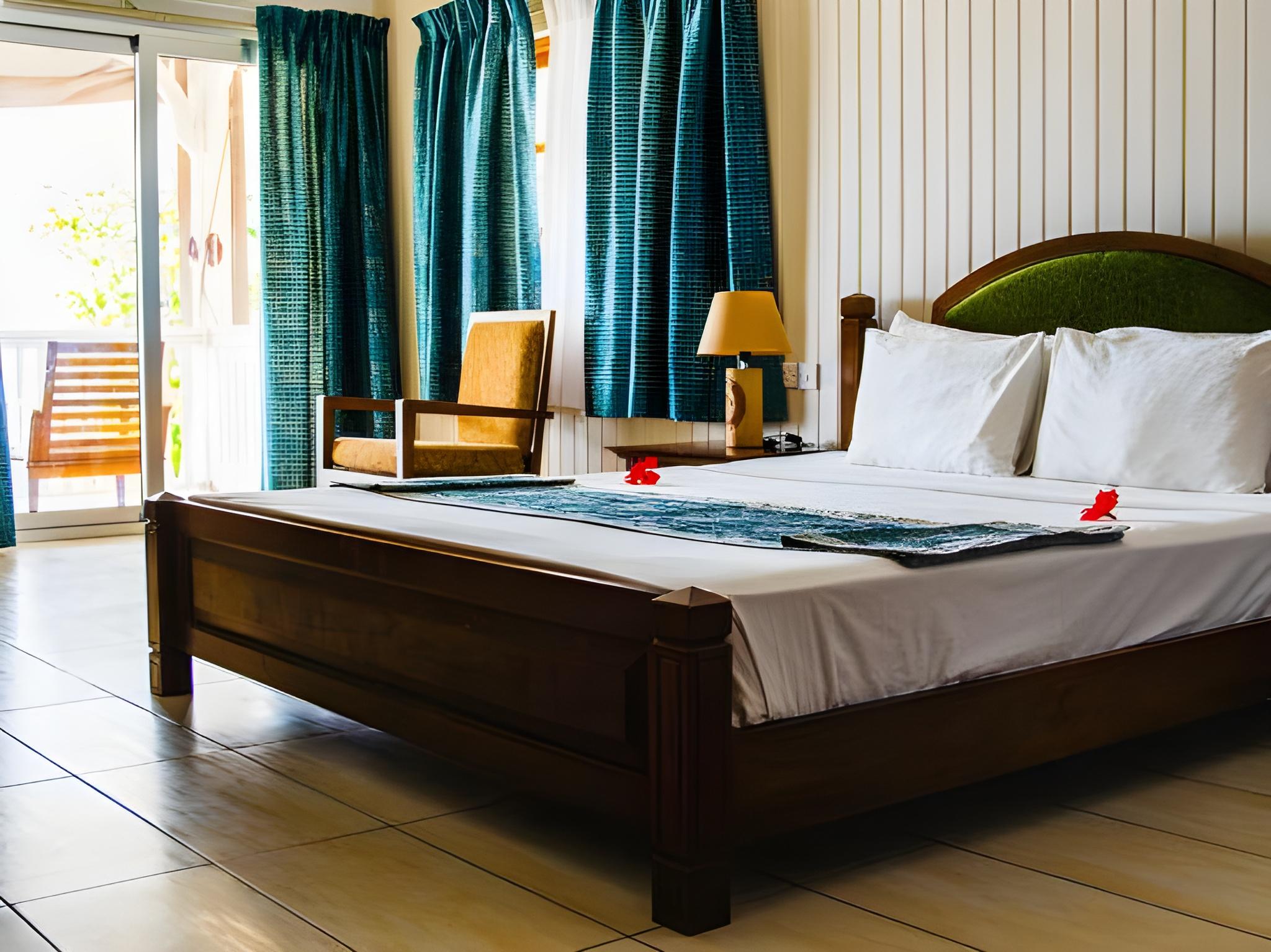 2 Bedrooms, Beach House, Suite, Single Bed
