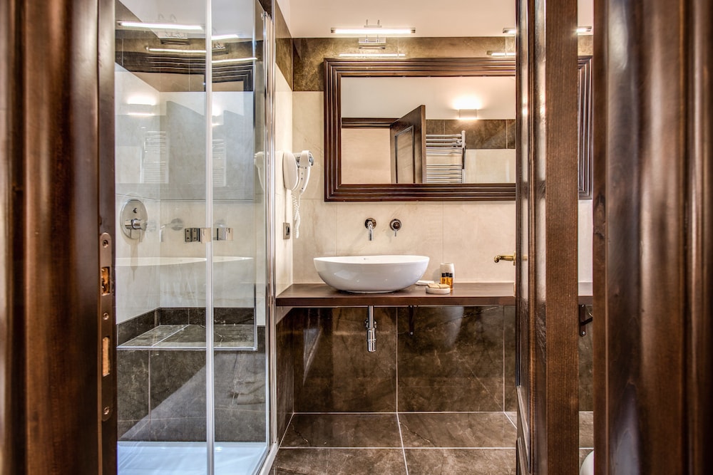 Boutique Relais Barozzi 19/68